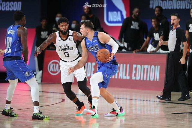 也为足球界 也为足球界