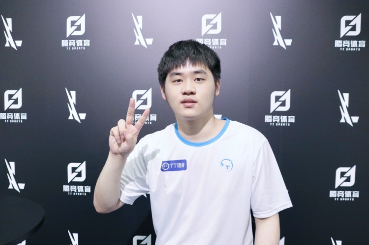 关键触点要 关键触点要